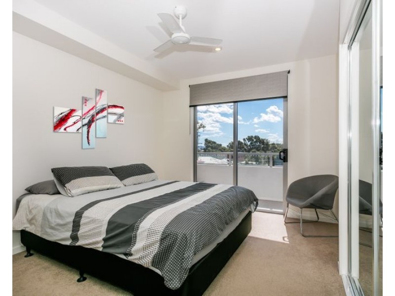 33/908 Logan Road, Holland Park QLD 4121