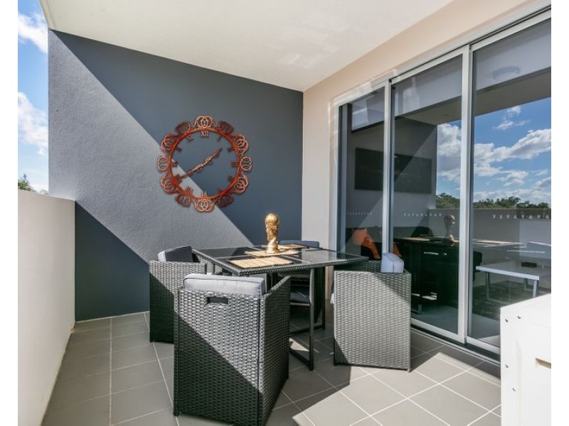 33/908 Logan Road, Holland Park QLD 4121