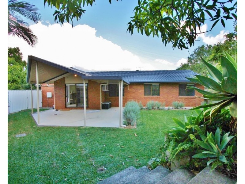 15 Leru Street, Mansfield QLD 4122