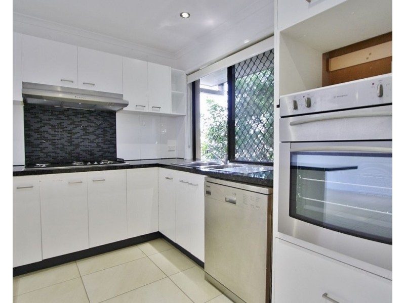 15 Leru Street, Mansfield QLD 4122