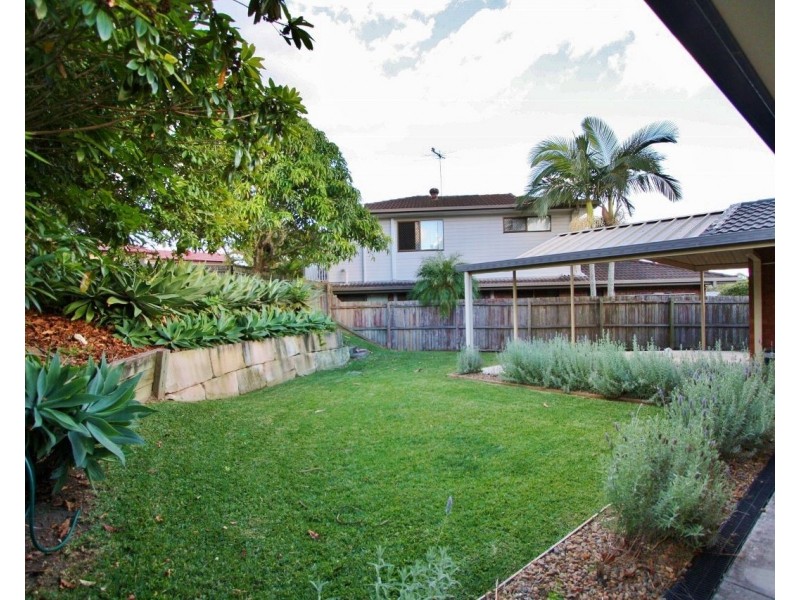 15 Leru Street, Mansfield QLD 4122