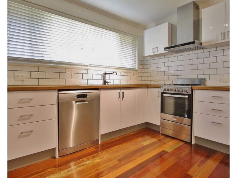 4/3 Honeysuckle Street, Mansfield QLD 4122