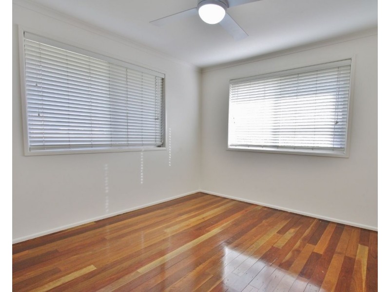 4/3 Honeysuckle Street, Mansfield QLD 4122