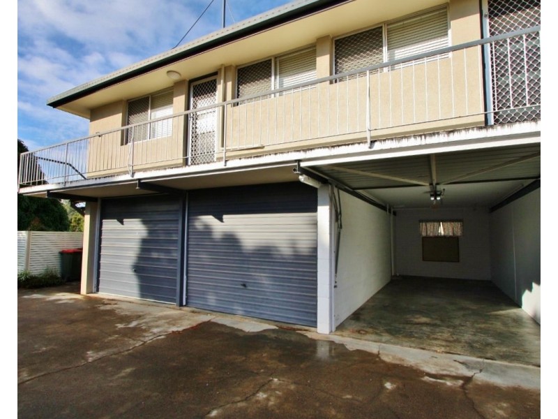 4/3 Honeysuckle Street, Mansfield QLD 4122