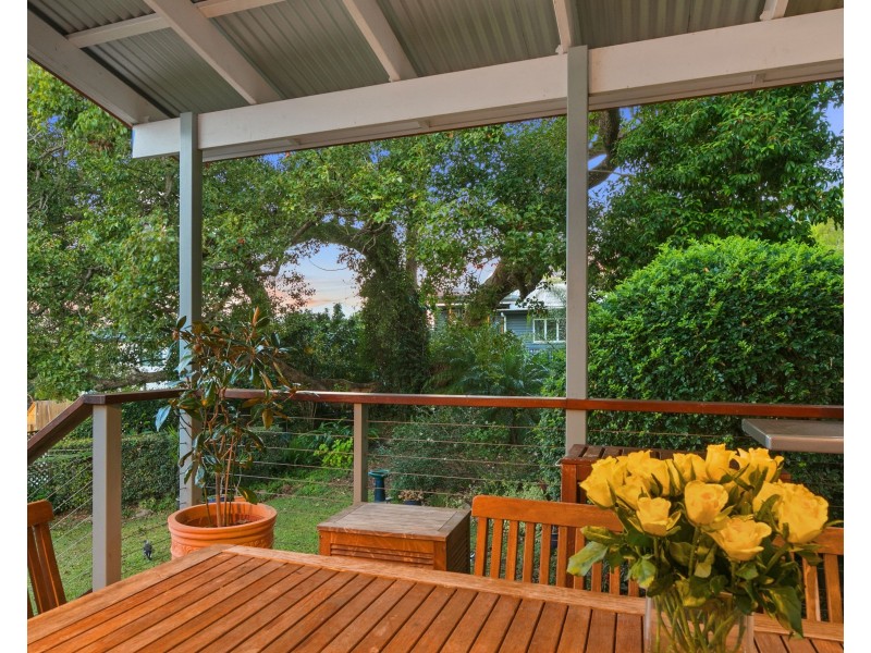 24 Brodie Street, Holland Park West QLD 4121