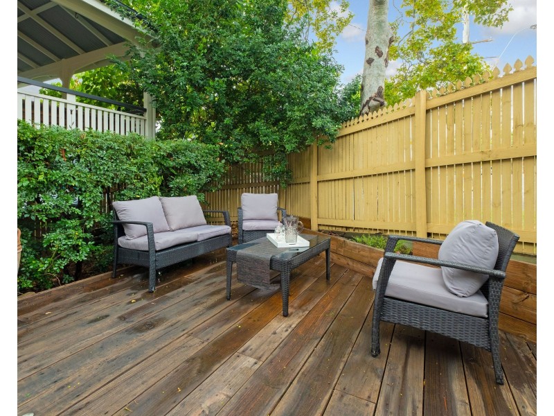12 Richmond Road, Morningside QLD 4170