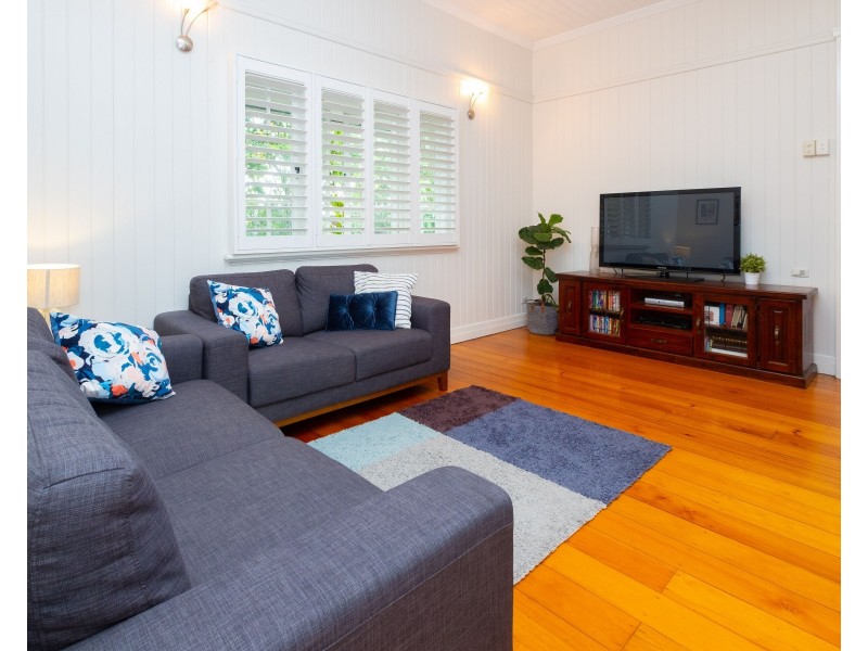 12 Richmond Road, Morningside QLD 4170