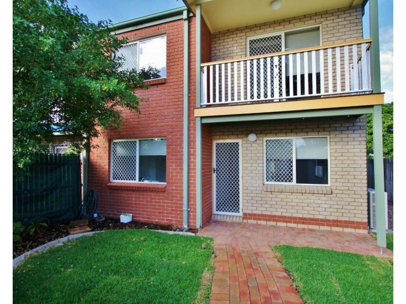 1/180 Seville Road, Holland Park QLD 4121