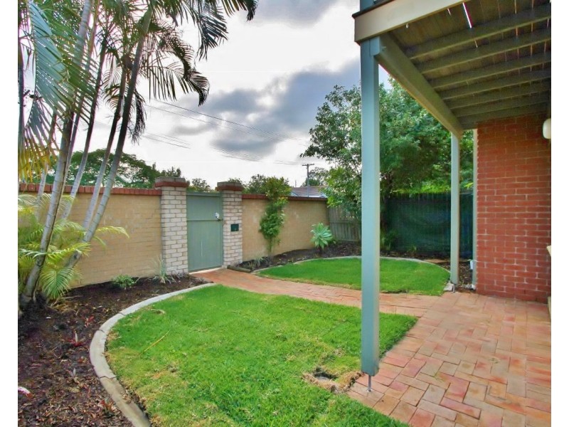 1/180 Seville Road, Holland Park QLD 4121