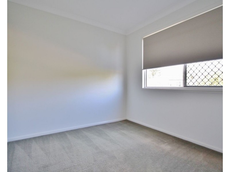 1/180 Seville Road, Holland Park QLD 4121