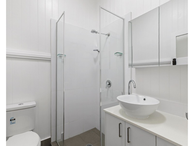 60 McLennan Street, Albion QLD 4010