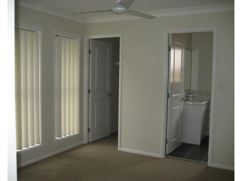 18 Orchid Street, Woodridge QLD 4114