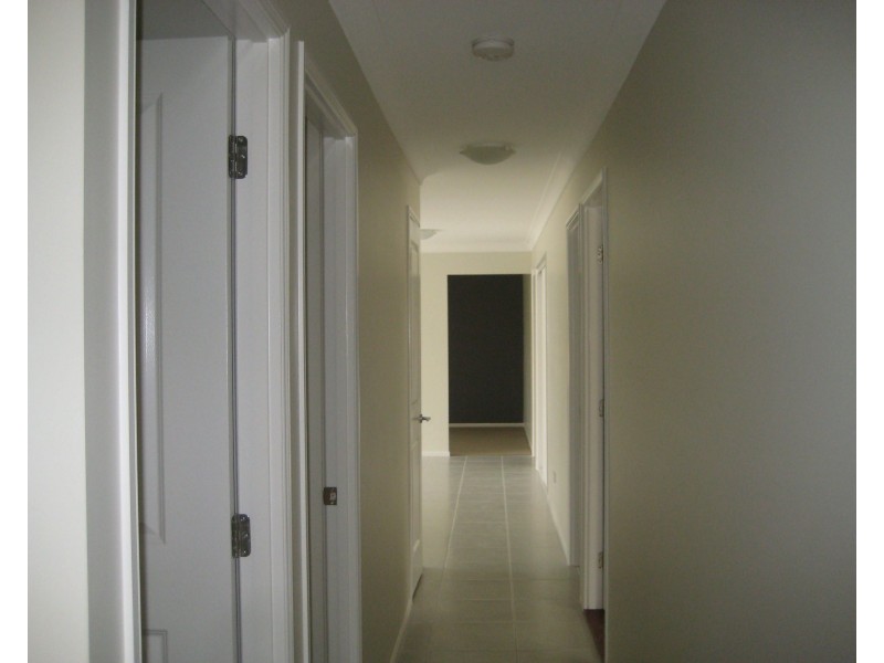 18 Orchid Street, Woodridge QLD 4114