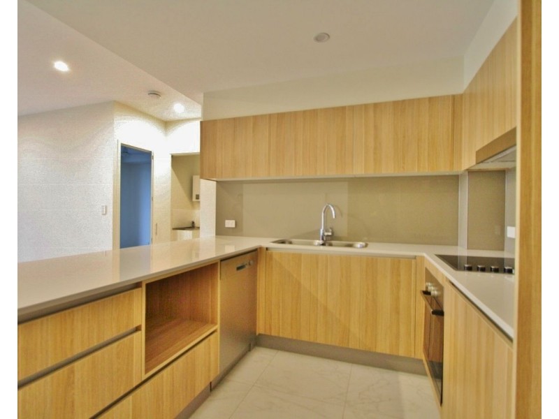 4/908 Logan Road, Holland Park West QLD 4121