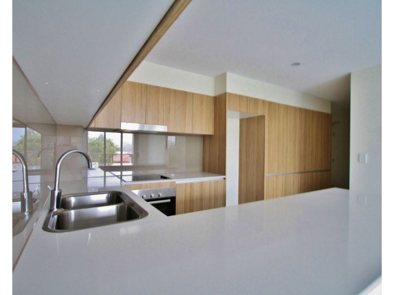 4/908 Logan Road, Holland Park West QLD 4121