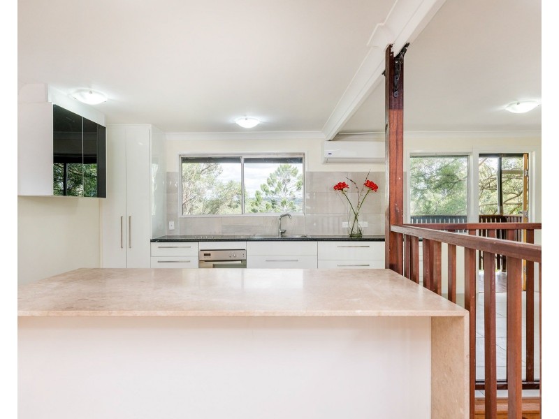 15 Cluden Street, Holland Park West QLD 4121