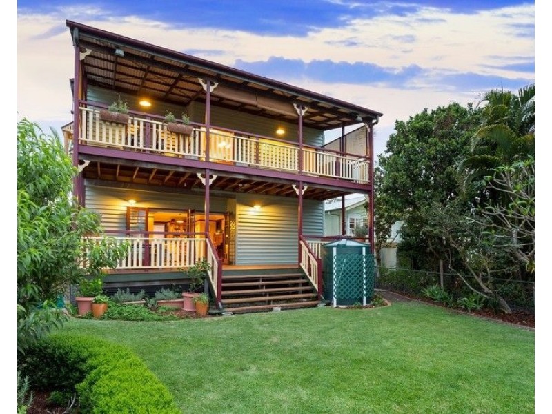 92 Graceville Avenue, Graceville QLD 4075