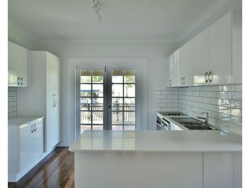 116 Murton Avenue, Holland Park QLD 4121