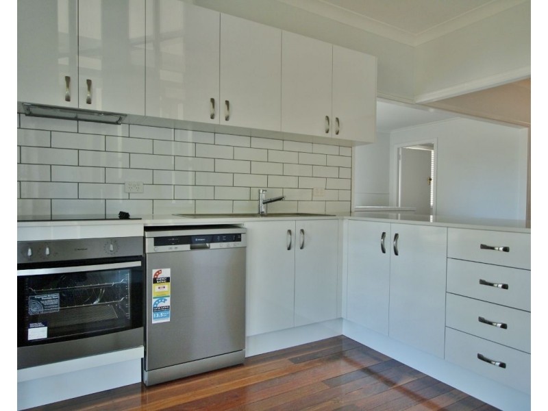 116 Murton Avenue, Holland Park QLD 4121