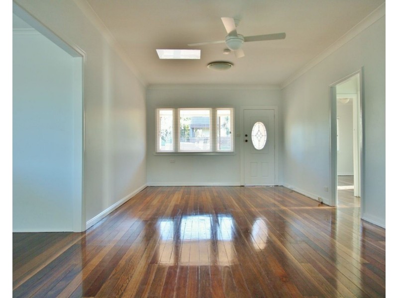 116 Murton Avenue, Holland Park QLD 4121