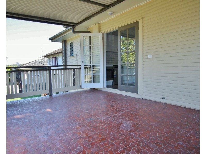 116 Murton Avenue, Holland Park QLD 4121