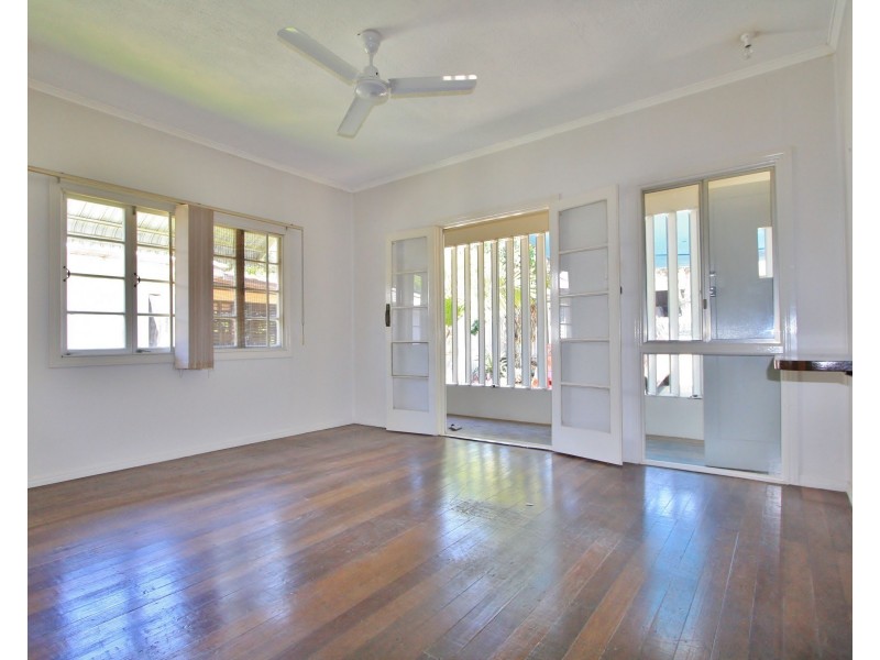 10a Corn Street, Holland Park West QLD 4121