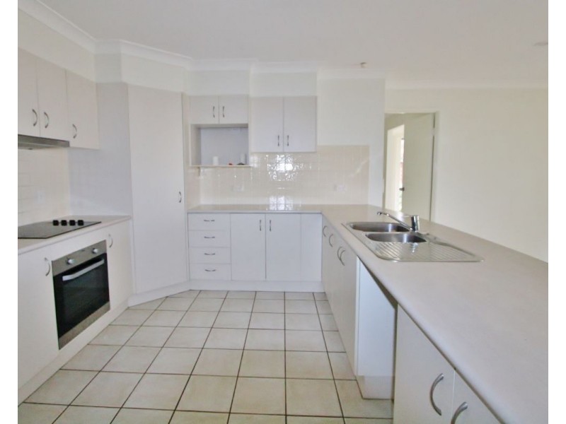 4 Dunn Court, Forest Lake QLD 4078