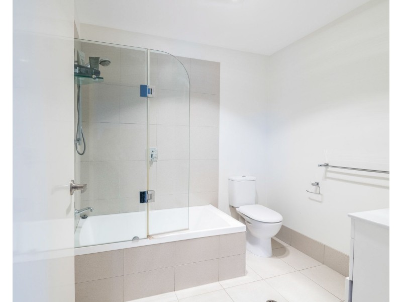 3/617 Logan Road, Greenslopes QLD 4120