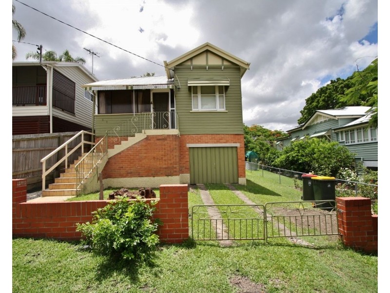 62 Thomas Street, Greenslopes QLD 4120