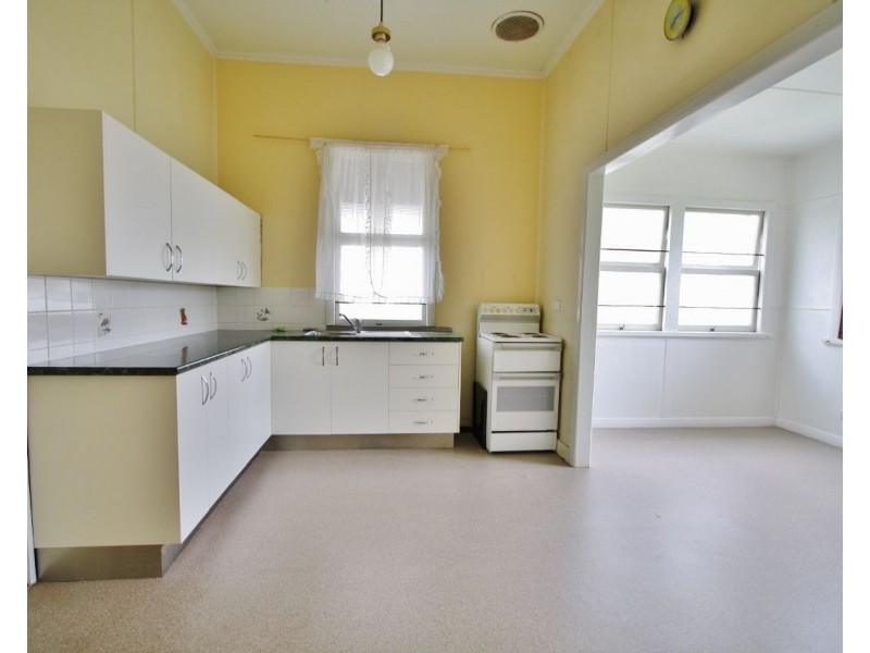 62 Thomas Street, Greenslopes QLD 4120