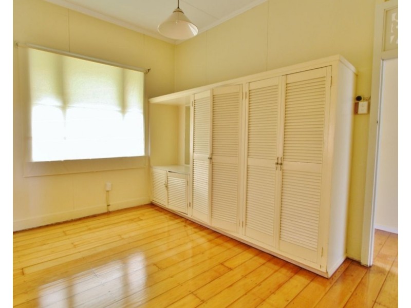 62 Thomas Street, Greenslopes QLD 4120