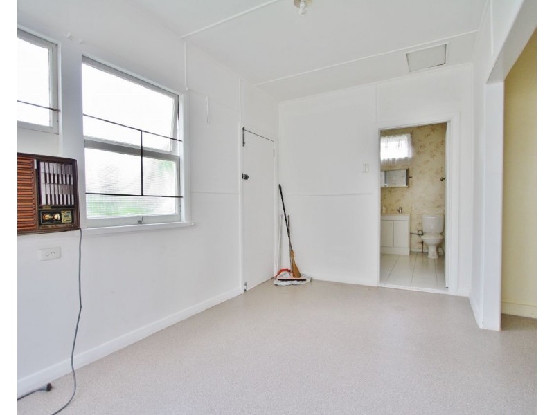 62 Thomas Street, Greenslopes QLD 4120