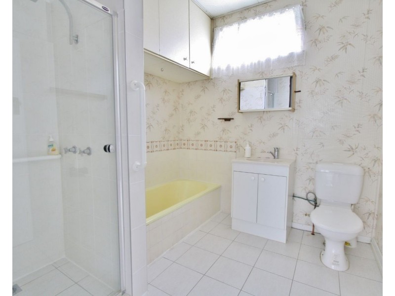 62 Thomas Street, Greenslopes QLD 4120