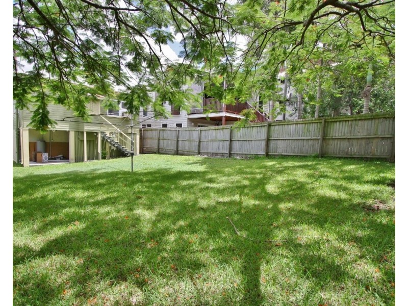 62 Thomas Street, Greenslopes QLD 4120