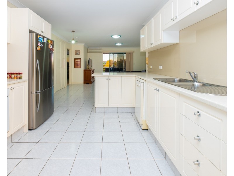 6/39 Rolle Street, Holland Park West QLD 4121