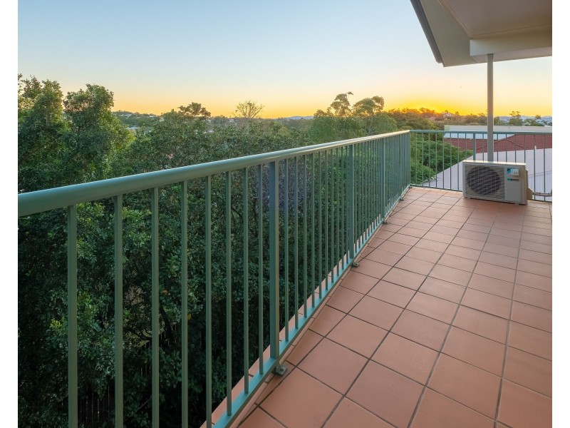 6/39 Rolle Street, Holland Park West QLD 4121