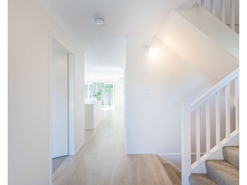 16/21 Cunard Street, Holland Park QLD 4121