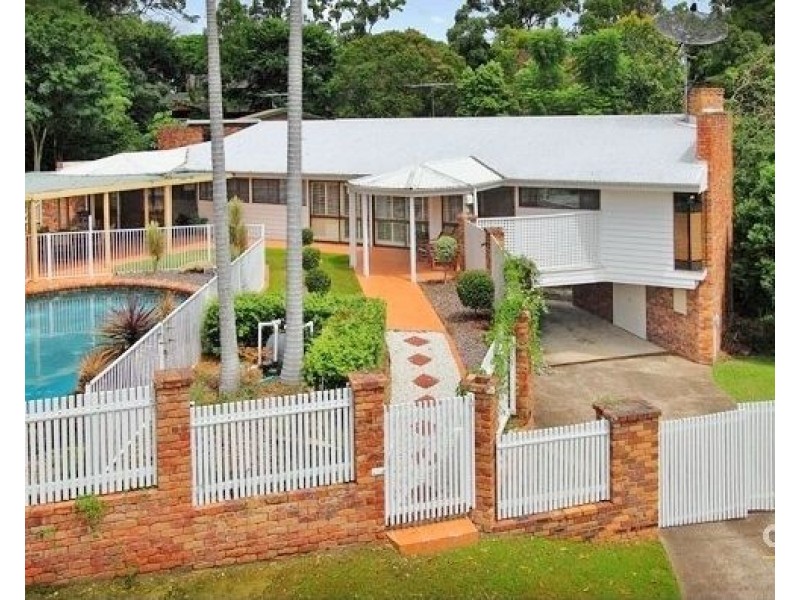 4 McLaren Street, Fig Tree Pocket QLD 4069