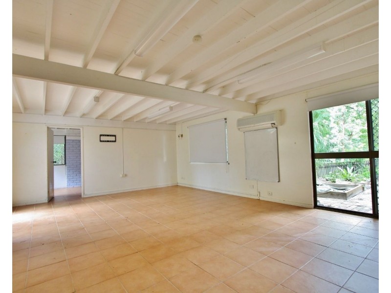 4 McLaren Street, Fig Tree Pocket QLD 4069