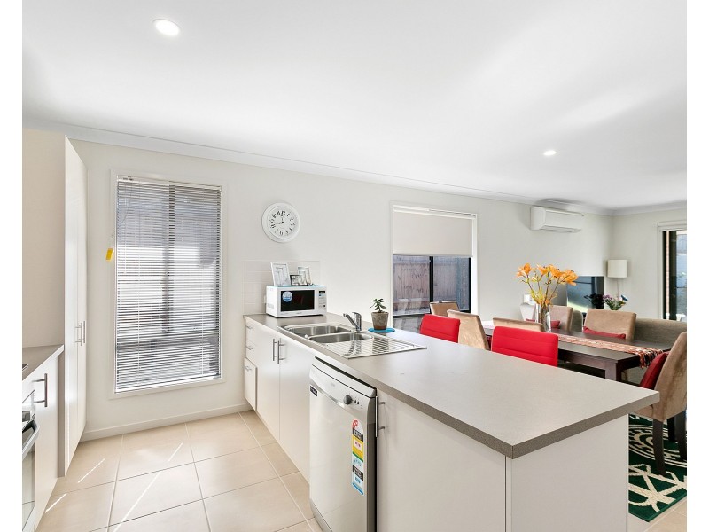 44 Eagleton Crescent, Leichhardt QLD 4305