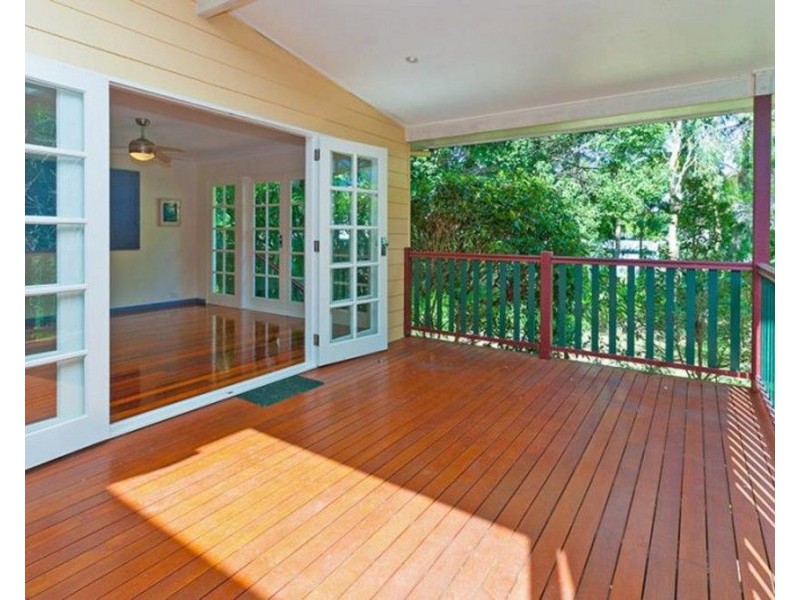 31 Steele Street, Holland Park QLD 4121