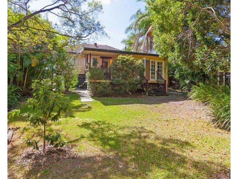 31 Steele Street, Holland Park QLD 4121