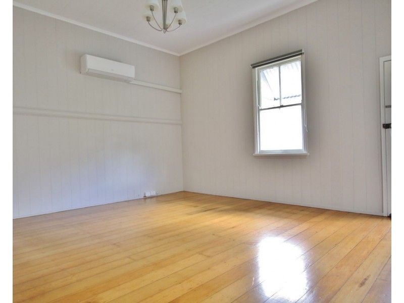 1/1105 Logan Road, Holland Park West QLD 4121