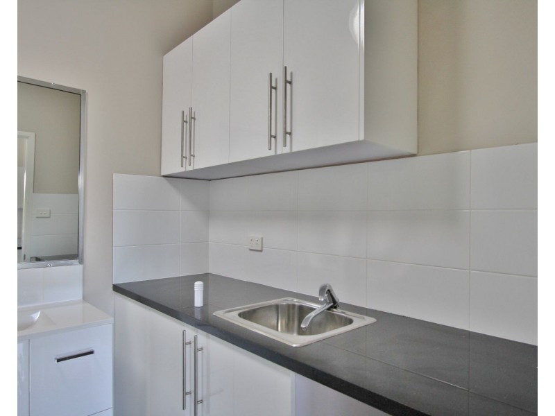 1/1105 Logan Road, Holland Park West QLD 4121