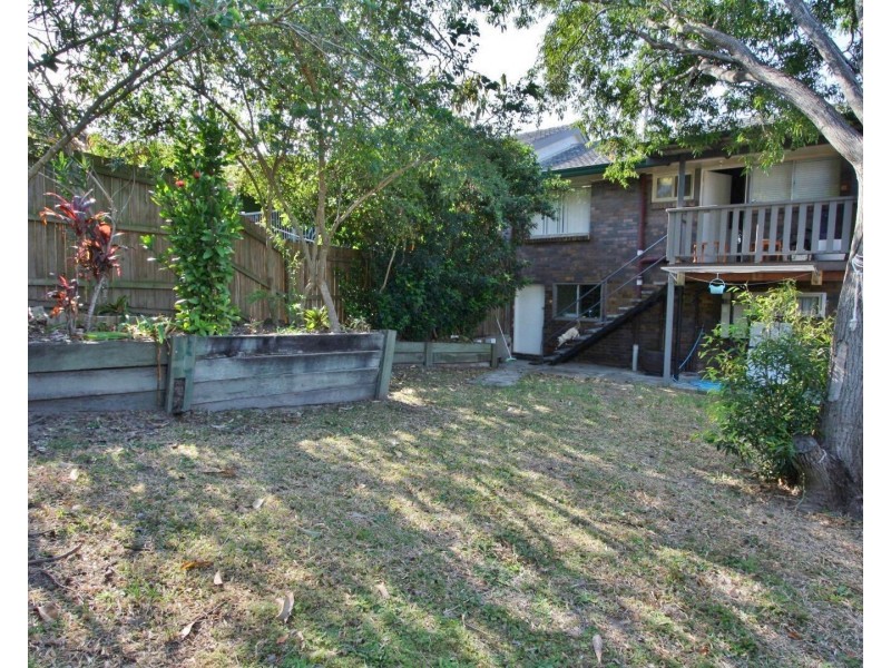 2/59 Crown Street, Holland Park West QLD 4121