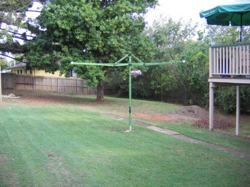 53 Barter Avenue, Holland Park QLD 4121