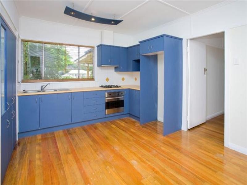 12 Opal Street, Holland Park QLD 4121