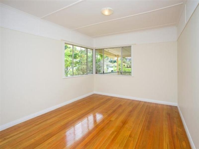 12 Opal Street, Holland Park QLD 4121