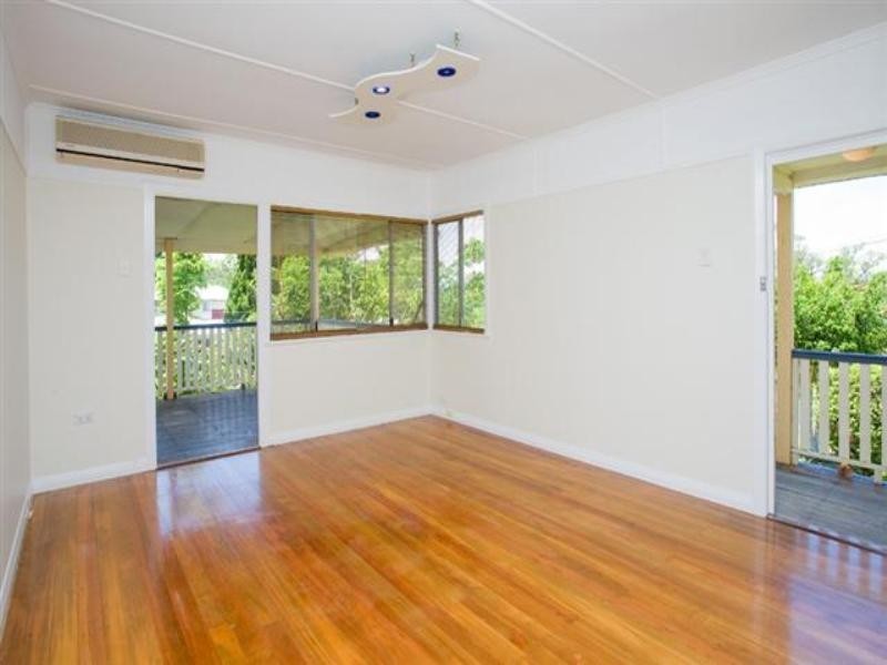 12 Opal Street, Holland Park QLD 4121