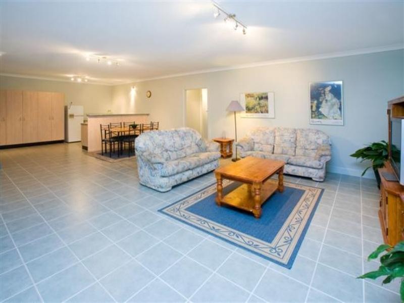 34 Amelia Street, Coorparoo QLD 4151